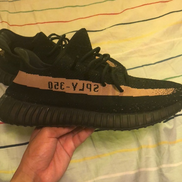 Yeezy 350v2 “copper” - Picture 3 of 5